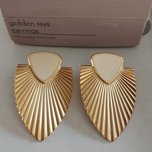 Golden Rays Gold-Tone Fan Drop Earrings with Cream Accent